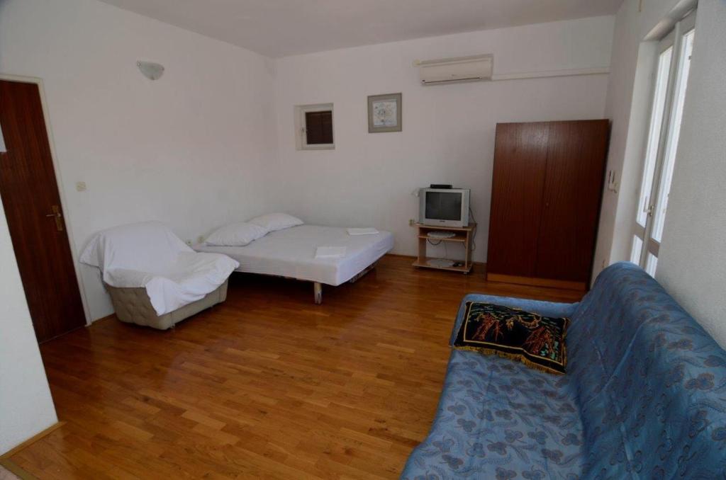 Posteľ alebo postele v izbe v ubytovaní Studio Makarska 12211c
