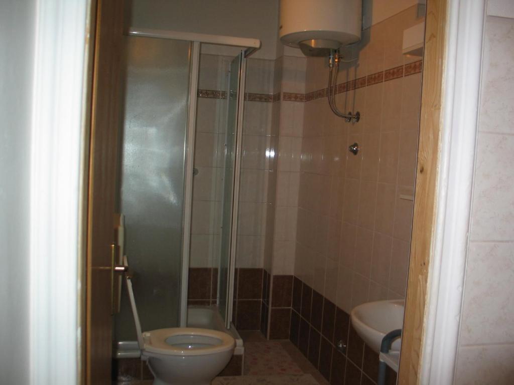 Kúpeľňa v ubytovaní Apartments with a parking space Privlaka, Zadar - 12989
