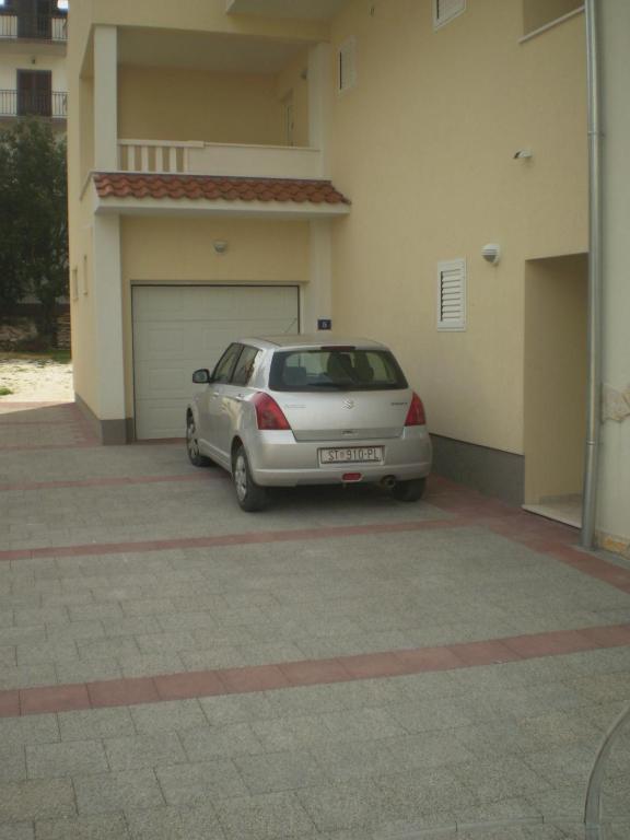 Fotografie z fotogalerie ubytování Apartments by the sea Nemira, Omis - 13055 v Omiši