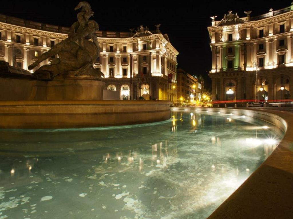 Bazén v ubytování Hotel Martini nebo v jeho okolí