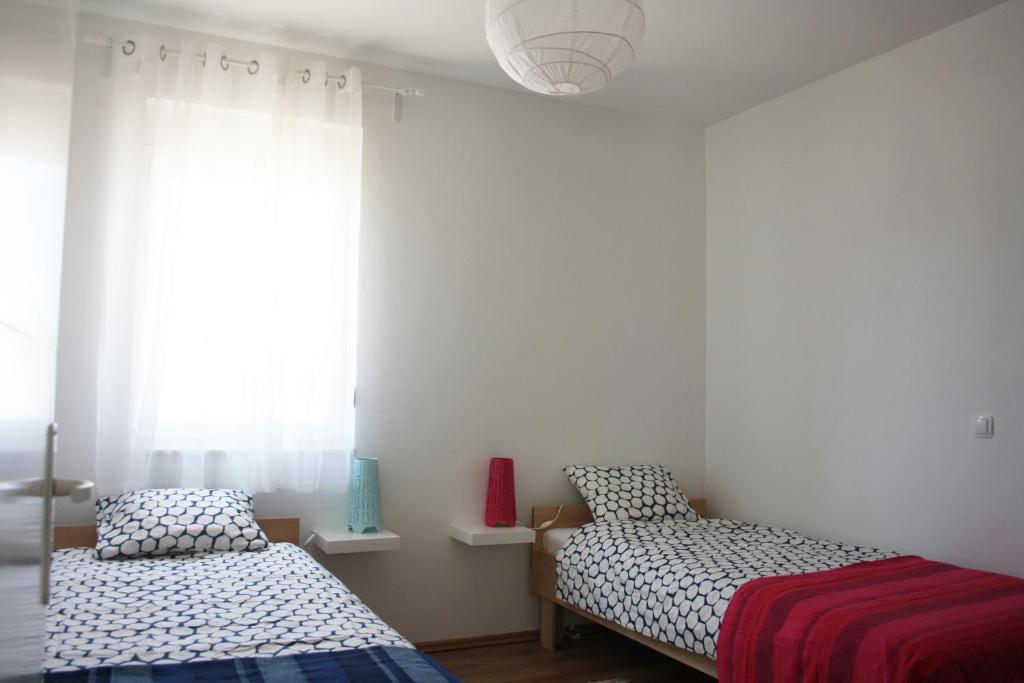 Fotografia z galérie ubytovania Apartments with a parking space Vrsi - Mulo, Zadar - 13160 vo Vrsi