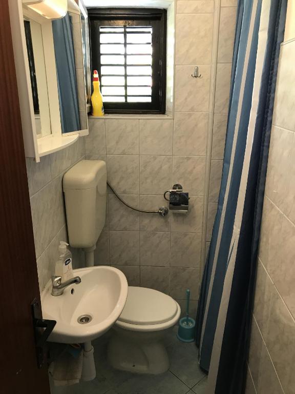 Fotografia z galérie ubytovania Double Room Gradac 13179a v destinácii Gradac