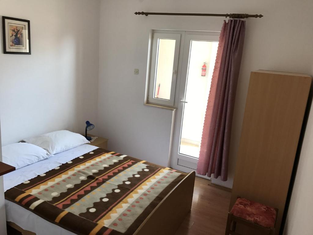 Fotografia z galérie ubytovania Double Room Gradac 13179a v destinácii Gradac