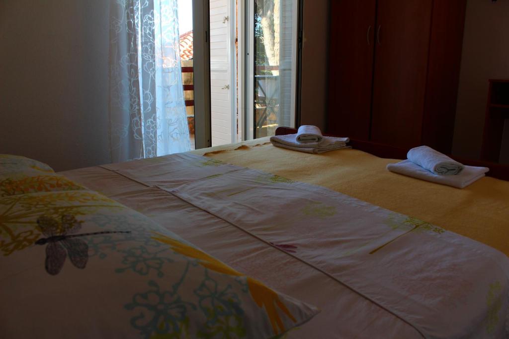 Fotografie z fotogalerie ubytování Apartments by the sea Sveta Nedilja, Hvar - 13176 v destinaci Jelsa