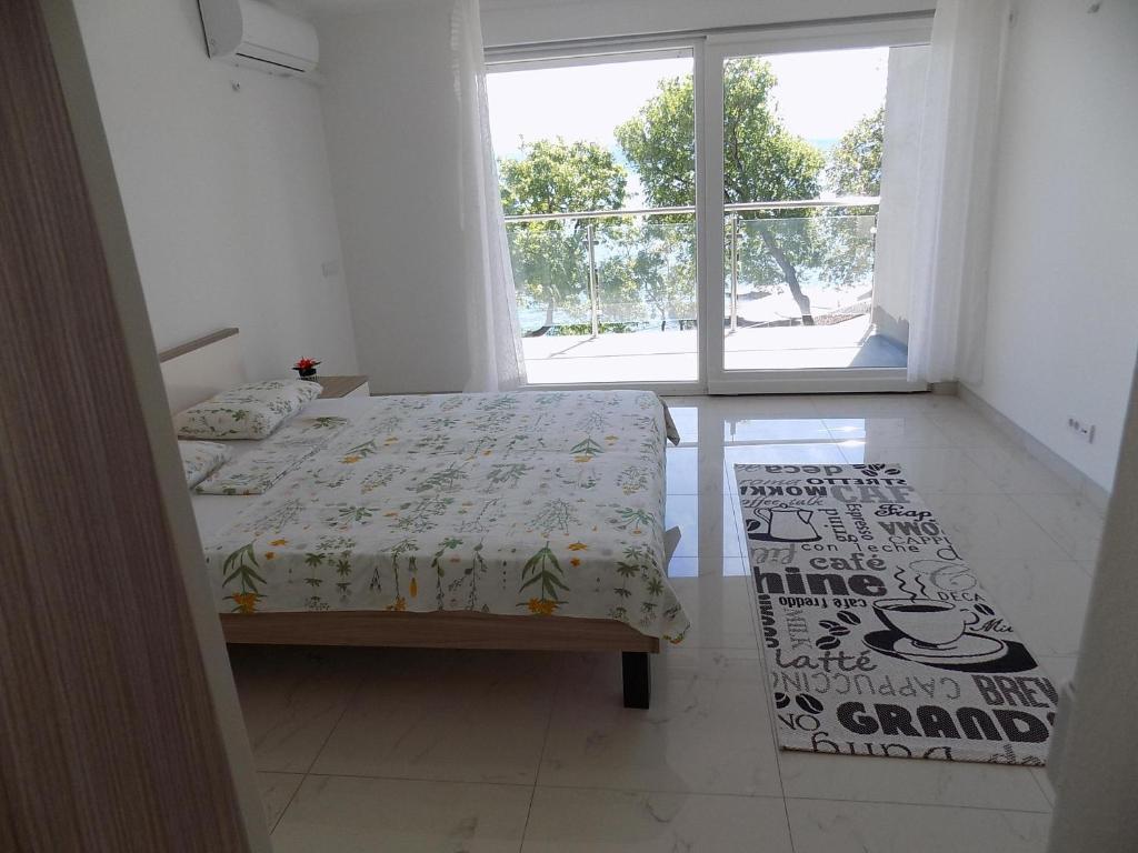 Fotografie z fotogalerie ubytování Apartments by the sea Povile, Novi Vinodolski - 13294 v destinaci Novi Vinodolski