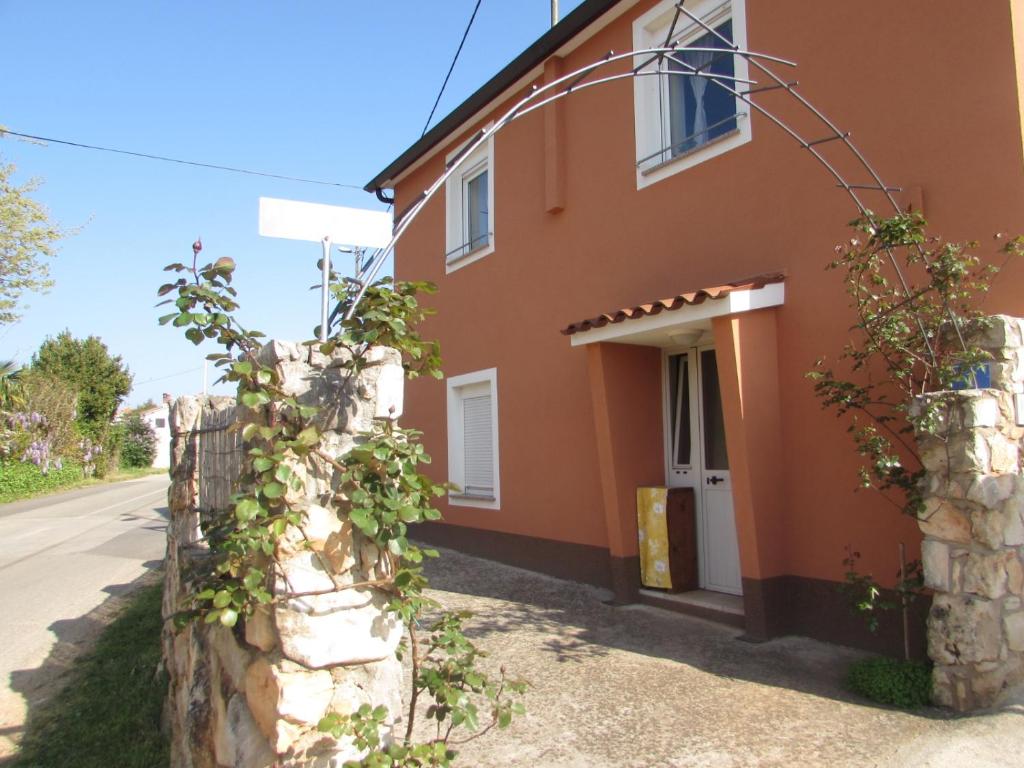 Fotografia z galérie ubytovania Apartments with a parking space Petrovija, Umag - 13328 v destinácii Umag