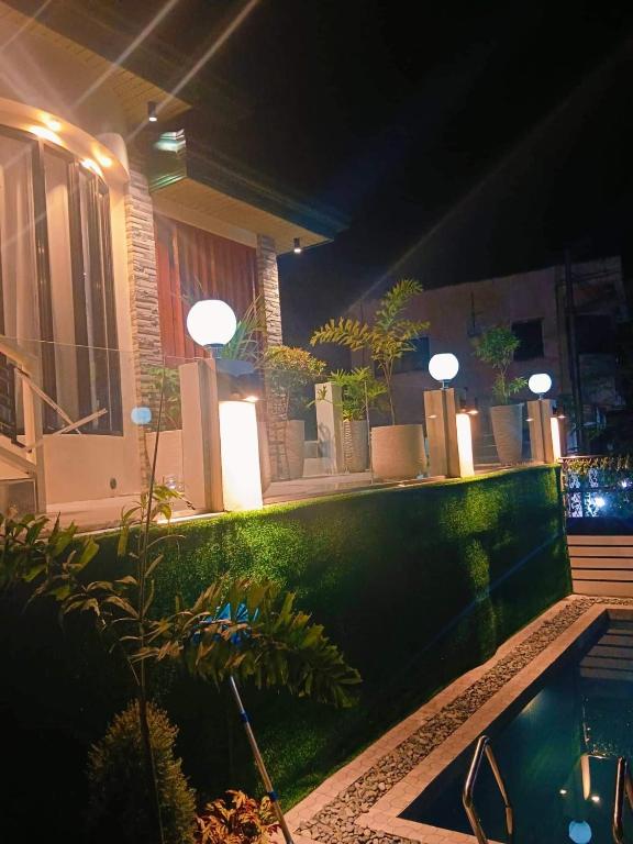 Palompon kalimba de luna Villa Inn - Luxe Villa