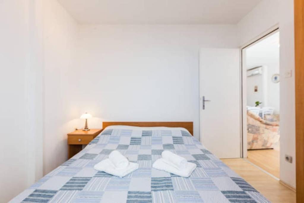 Fotografia z galérie ubytovania Apartments by the sea Petrcane, Zadar - 13490 v destinácii Petrcane