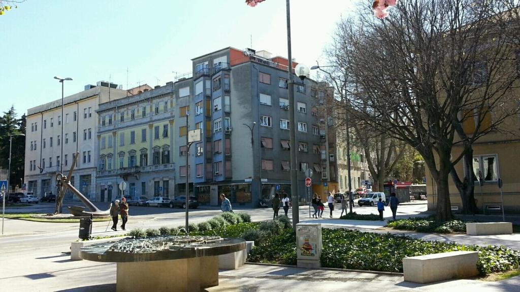 Apartments by the sea Pula - 13502