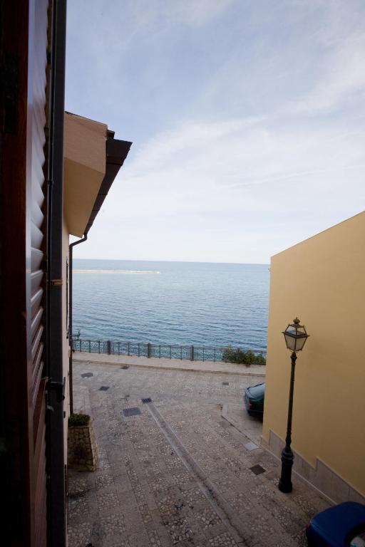 Balconi Sul Mare Appartamenti - Apartment With Sea View