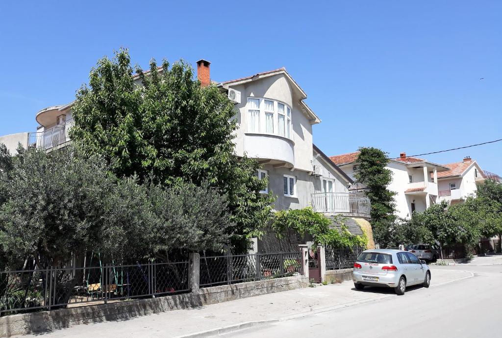 Fotografia z galérie ubytovania Apartments with a parking space Kastel Stafilic, Kastela - 14714 v destinácii Kaštela