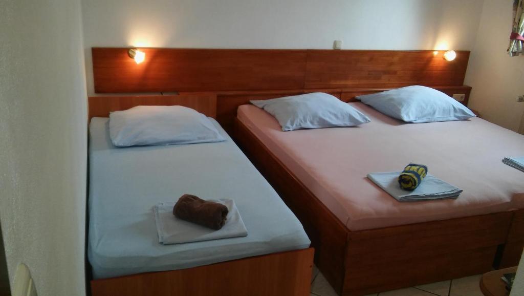 Fotografia z galérie ubytovania Apartments and rooms by the sea Stanici, Omis - 14782 v Omise