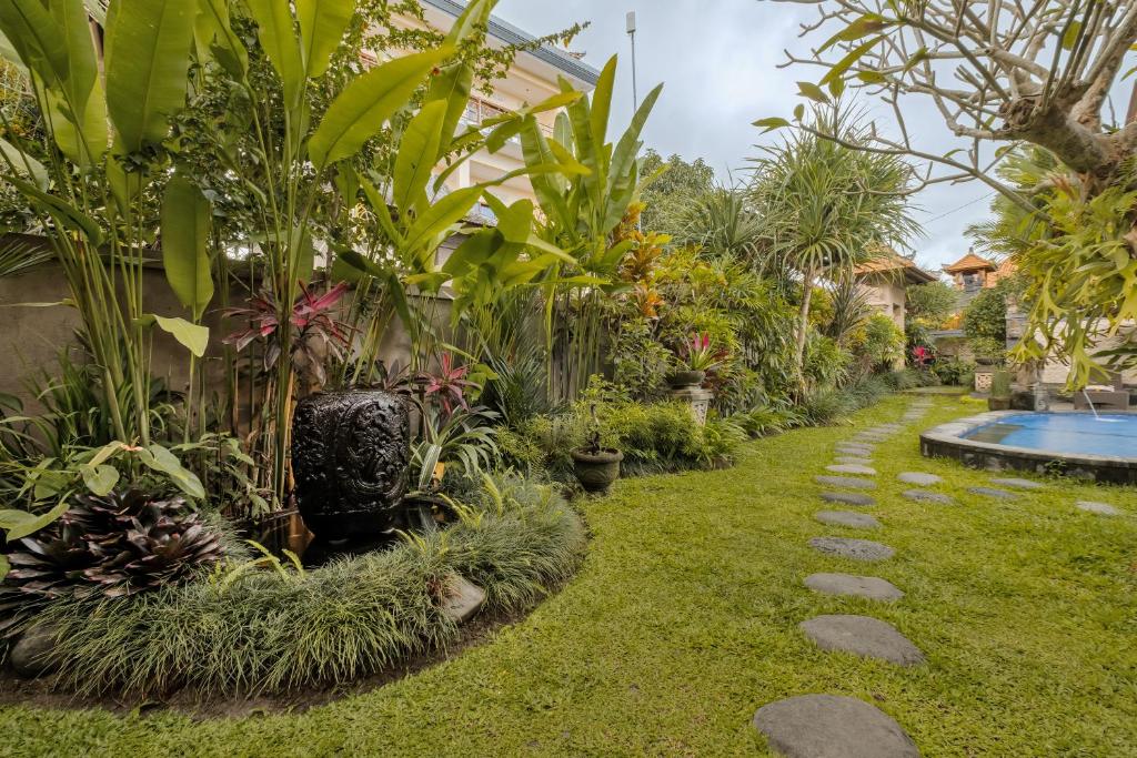 Gora House Bali - Deluxe Double Room