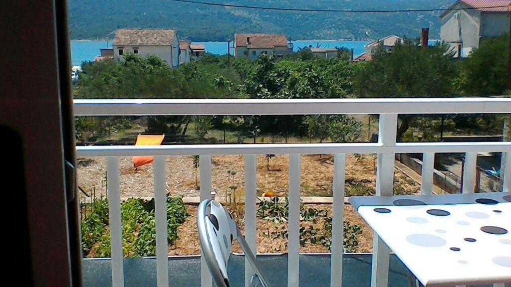Balkón alebo terasa v ubytovaní Apartments with parking spaces Poljica, Trogir - 14803
