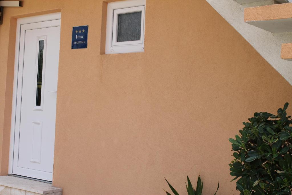 Zdjęcie z galerii obiektu Apartments by the sea Mandre, Pag - 14918 w mieście Mandre