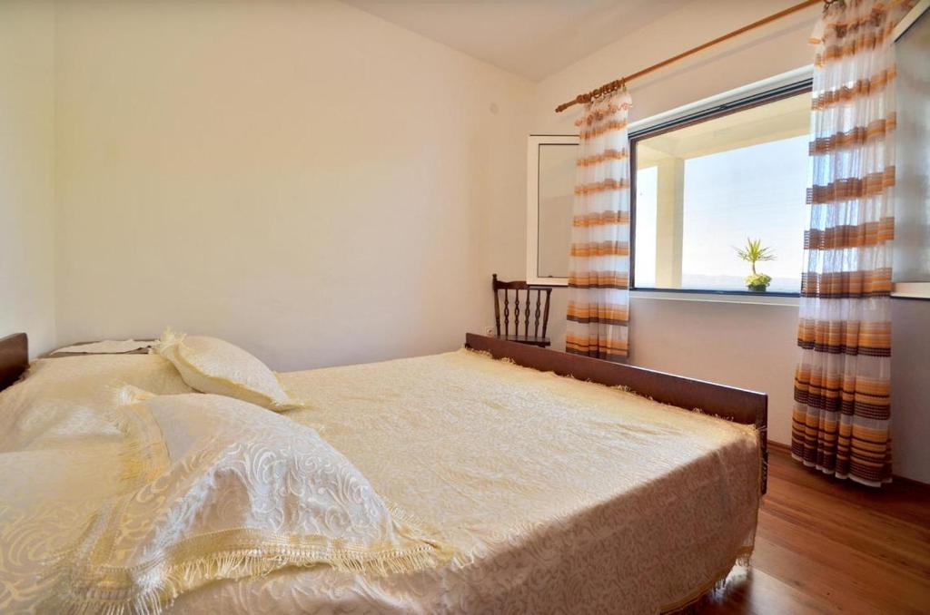 Seaside secluded apartments Cove Vela Borova, Korcula - 15062, Prizba –  posodobljene cene za leto 2023
