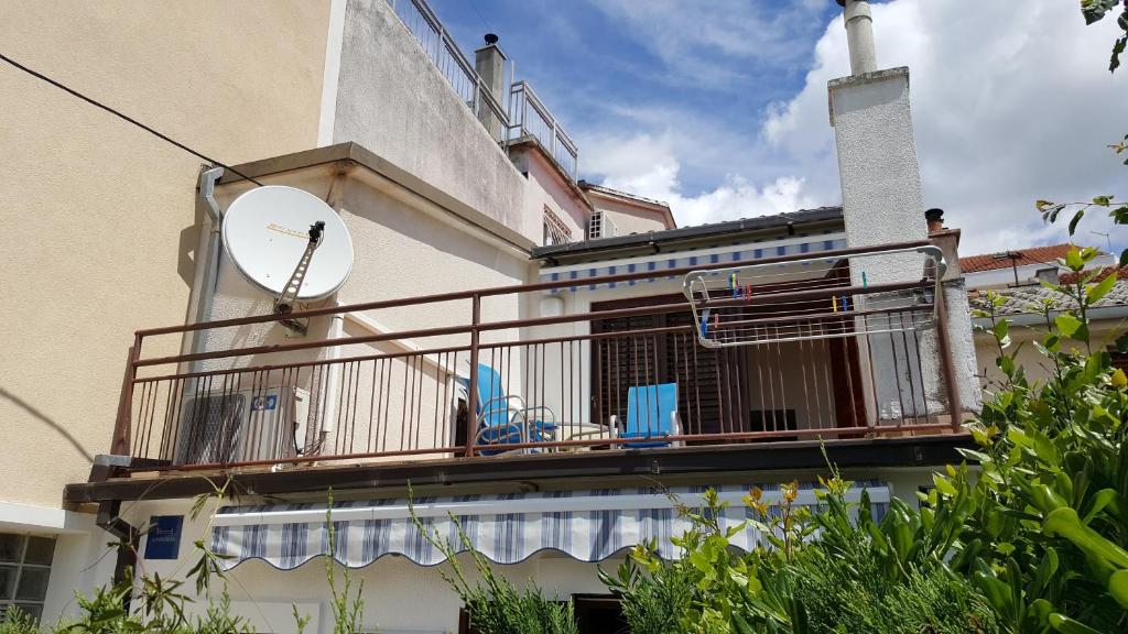 Budova, kde se apartmán nachází