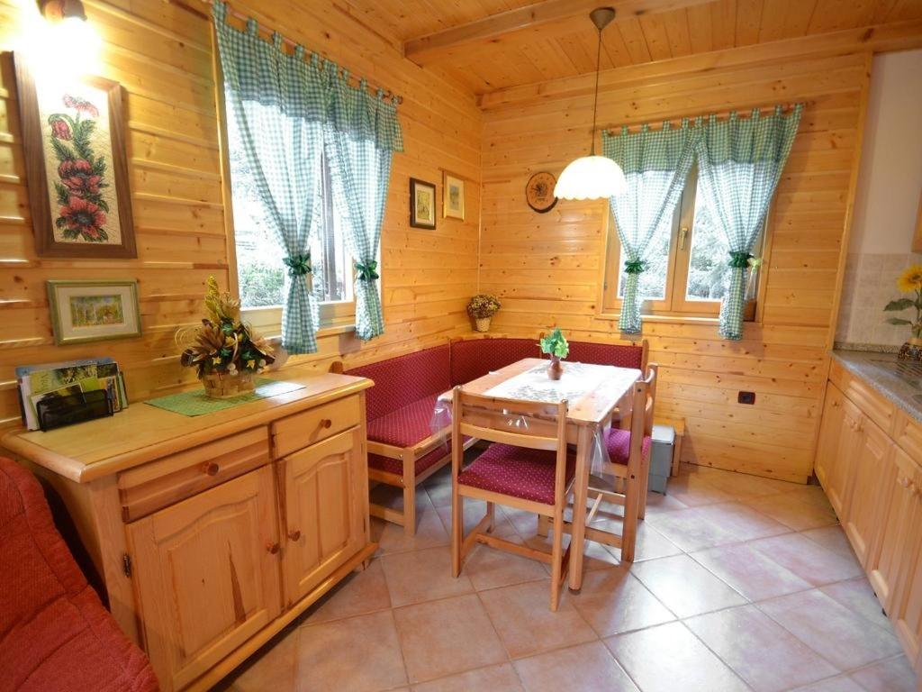 Fotografia z galérie ubytovania Holiday house with a parking space Crni Lug, Gorski kotar - 15058 v destinácii Crni Lug