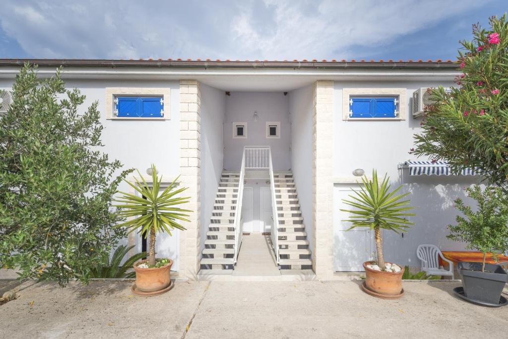 Fotografie z fotogalerie ubytování Apartments by the sea Cove Pribinja, Hvar - 15083 v destinaci Hvar
