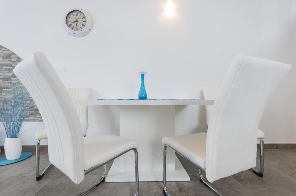 Fotografie z fotogalerie ubytování Apartments by the sea Cove Pribinja, Hvar - 15083 v destinaci Hvar