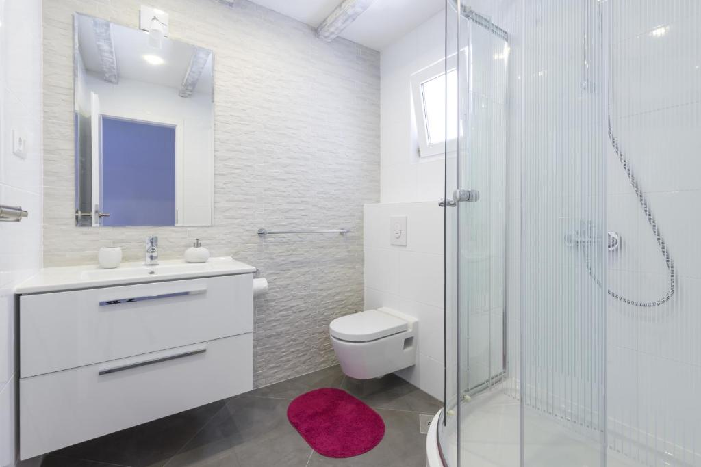 Fotografie z fotogalerie ubytování Apartments by the sea Cove Pribinja, Hvar - 15083 v destinaci Hvar
