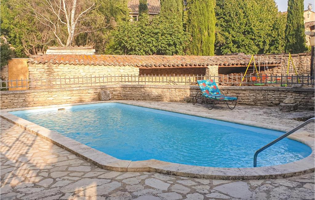 5 Bedroom Awesome Home In Cabrires-davignon tesisinde veya buraya yakın yüzme havuzu