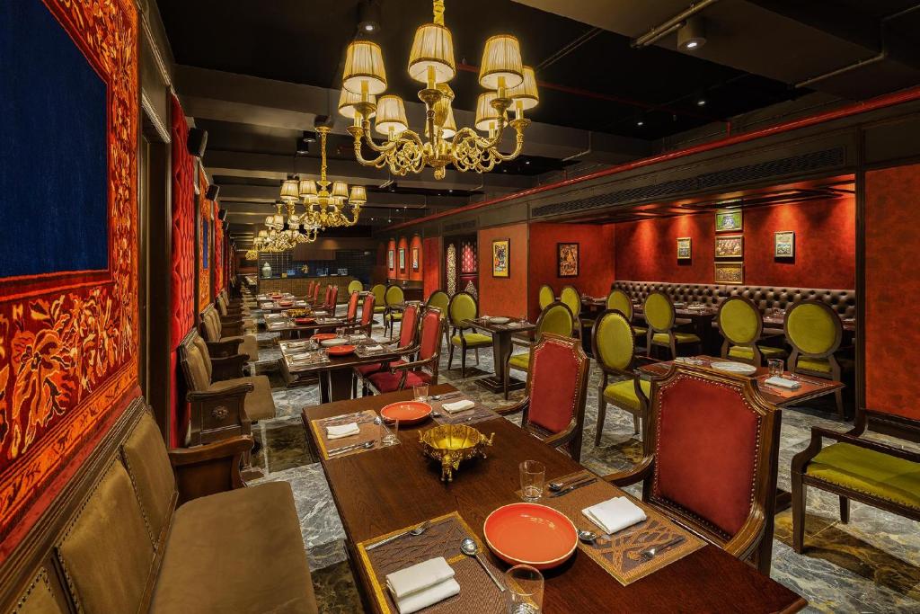 Posezení v ubytování Hotel Hillock Ahmedabad