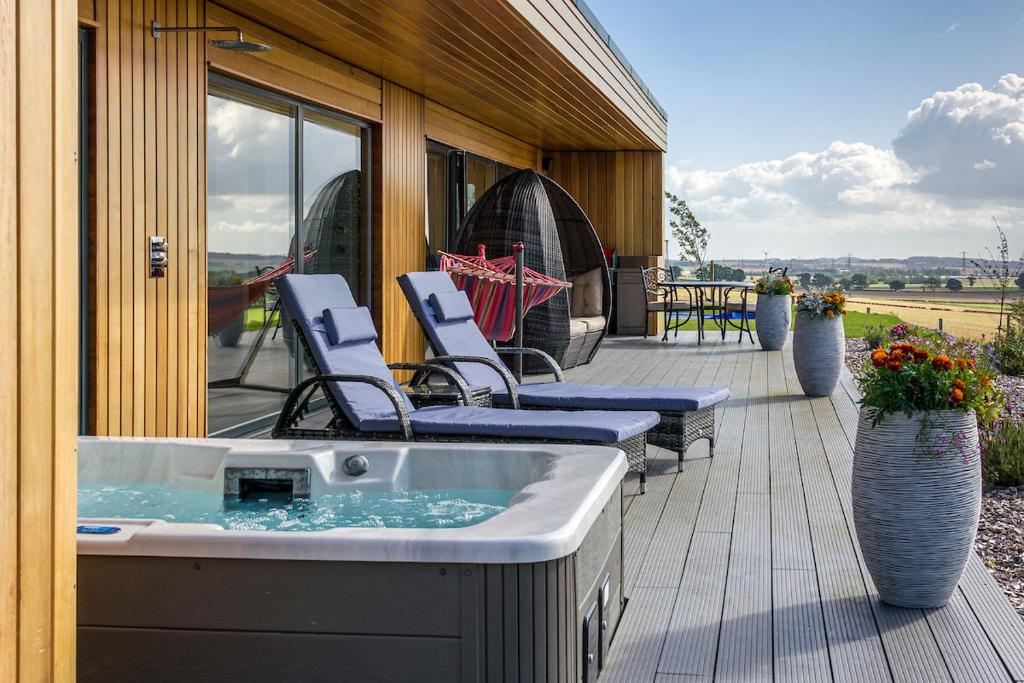 Balkoni atau teres di The Hideaway Experience