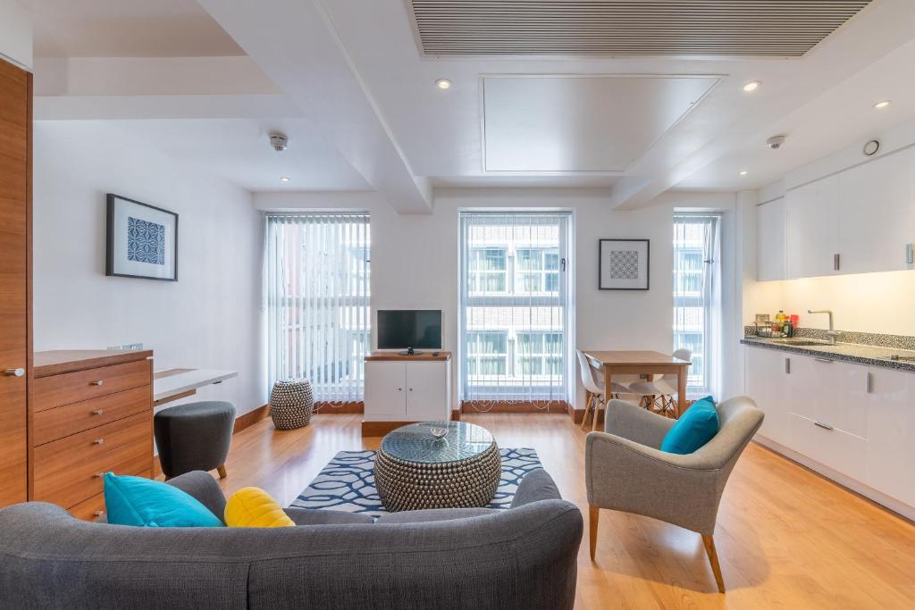 Studio Tower Hill City Centre by Prime London Stays N9, London