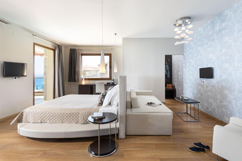 Blue Bay Halkidiki - Deluxe Junior Suite