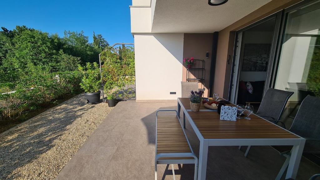 Balkón nebo terasa v ubytování Vila Primorka Apartmani Oleander