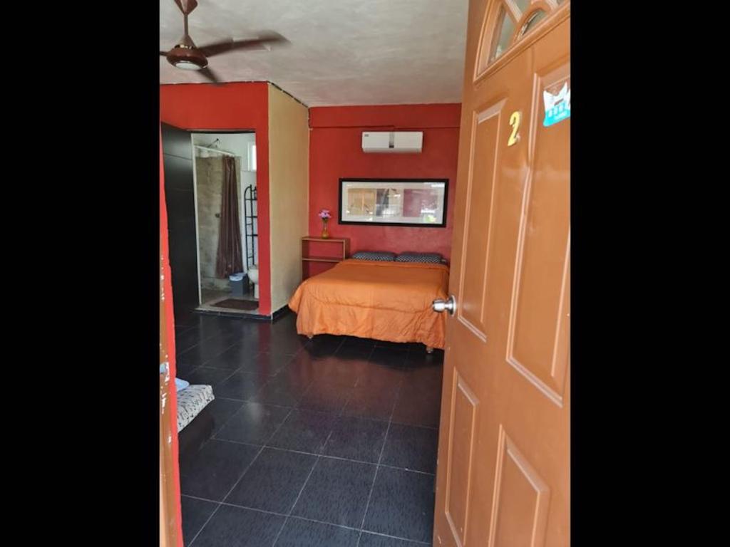Independent Apartment Wifi A C, Stove, Refrigerator, Tv - Apartment