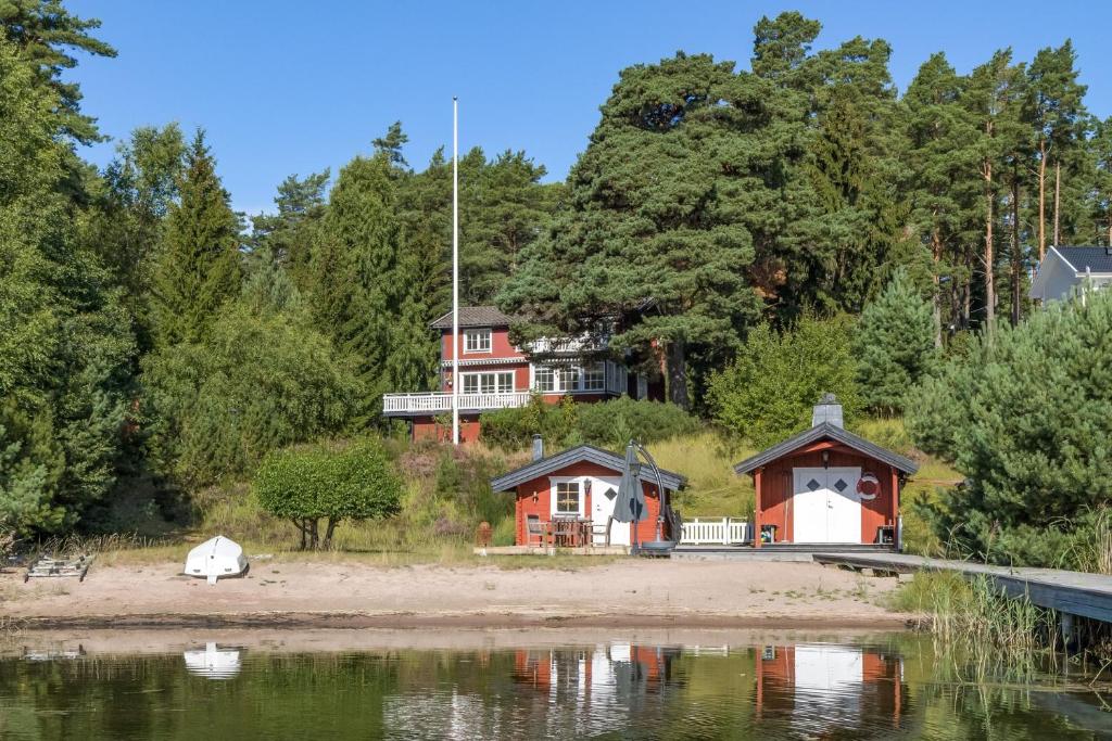 Holiday home in Stockholm Archipelago with private beach and jetty,  Djurhamn – Updated 2023 Prices