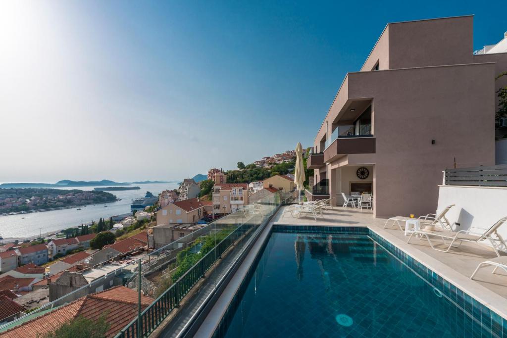 Bazén v ubytování Apartman MaKris No 4 nebo v jeho okolí