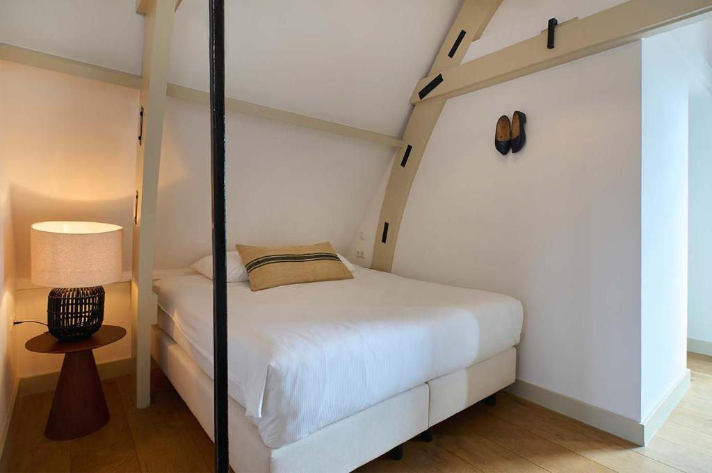 Postel nebo postele na pokoji v ubytování Hello I'm Local - Boutique Hostel