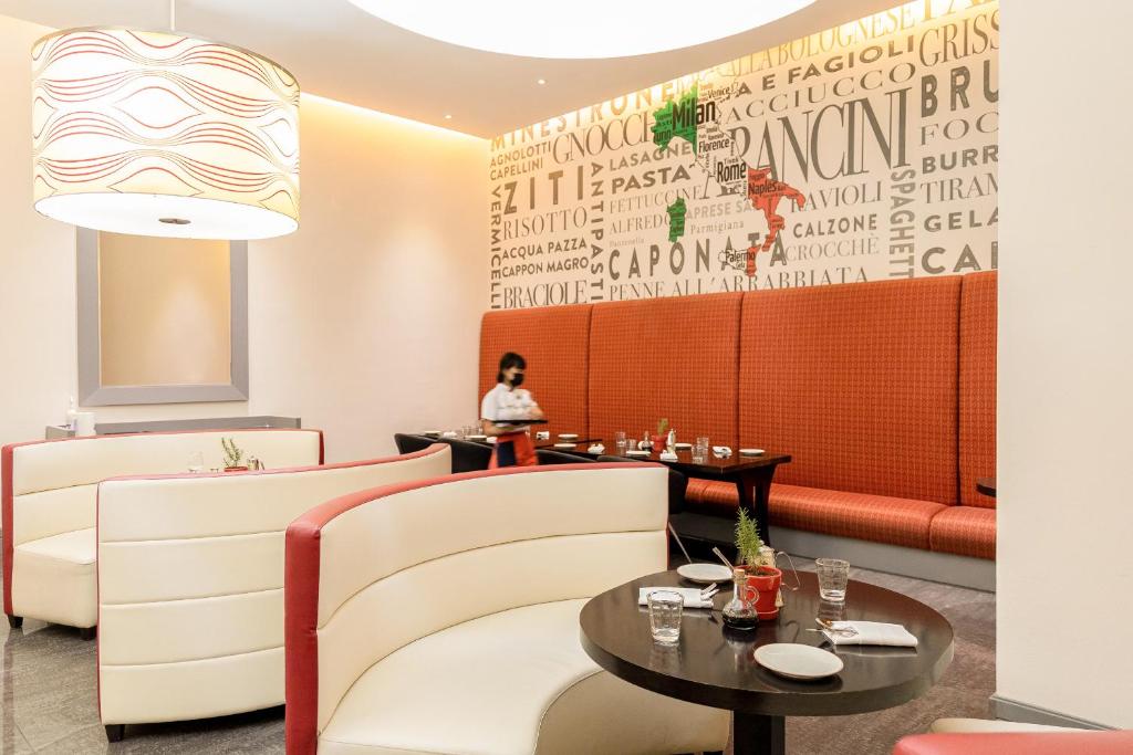 Posezení v ubytování ibis Mall Avenue Dubai