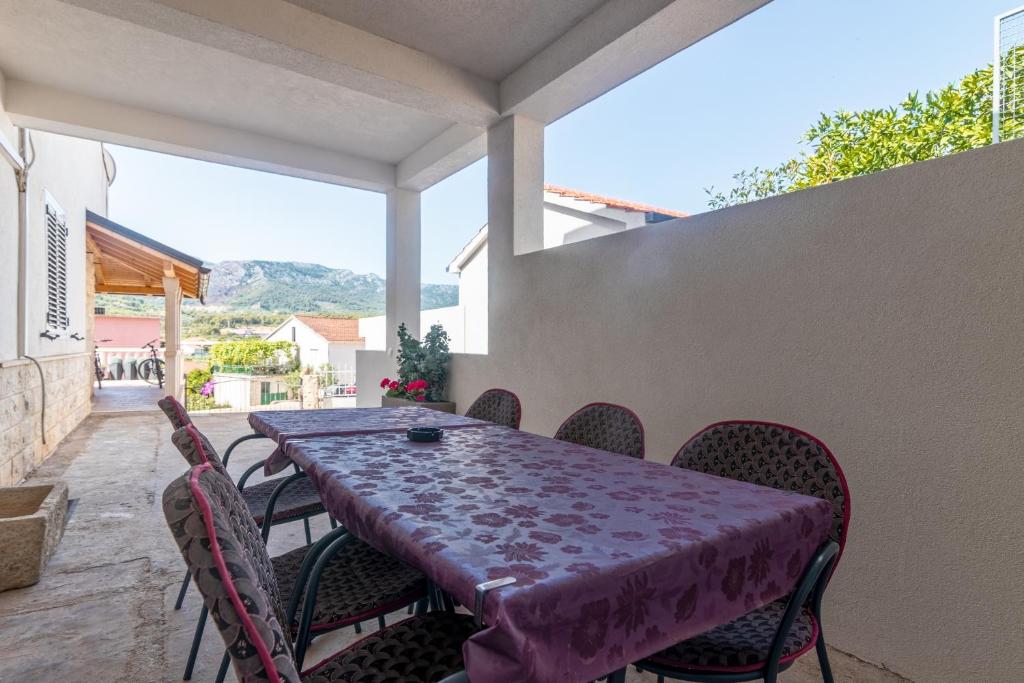 Výhľad na hory alebo výhľad na hory priamo z apartmánu