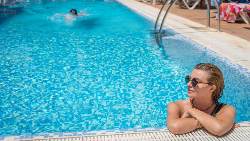 Hotel RH Royal - Adults Only, Benidorm – Updated 2023 Prices