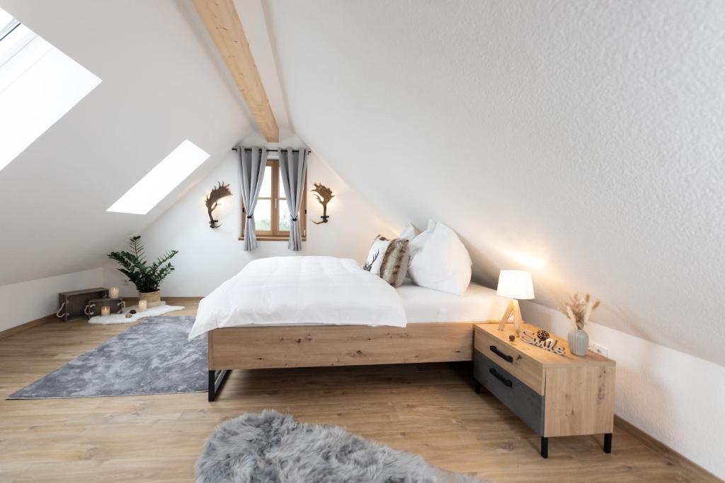 Ein Bett oder Betten in einem Zimmer der Unterkunft WIENER Kellerstöckl - Das 11er