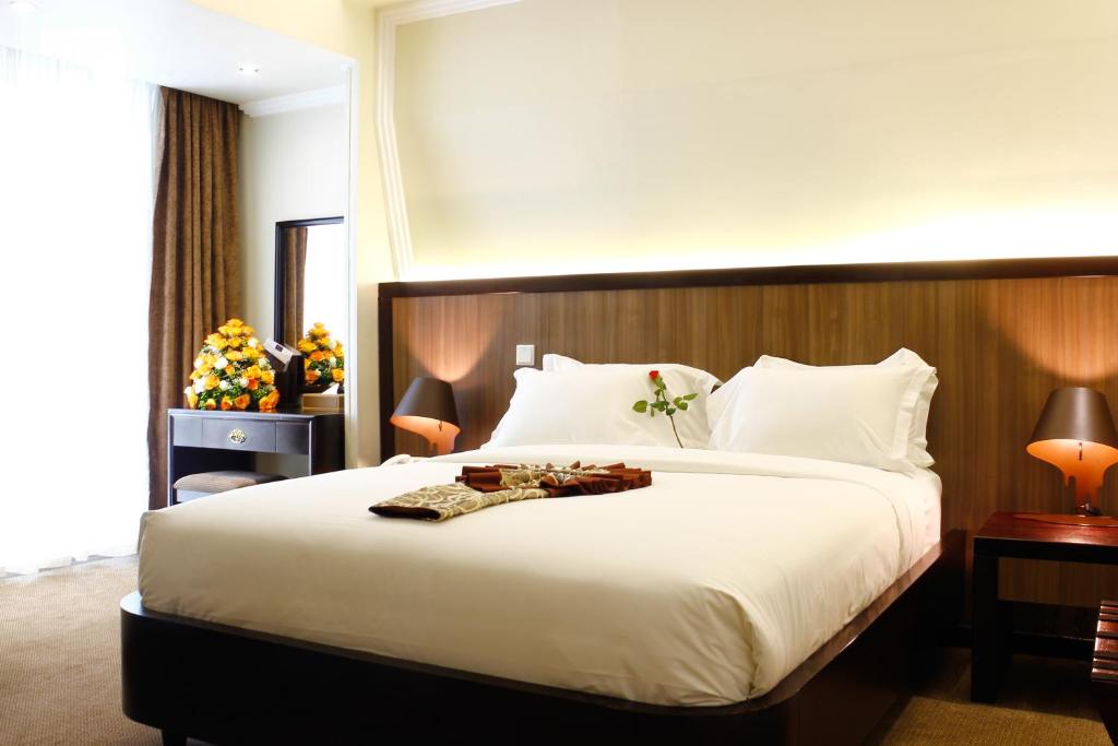 Elilly International Hotel photo