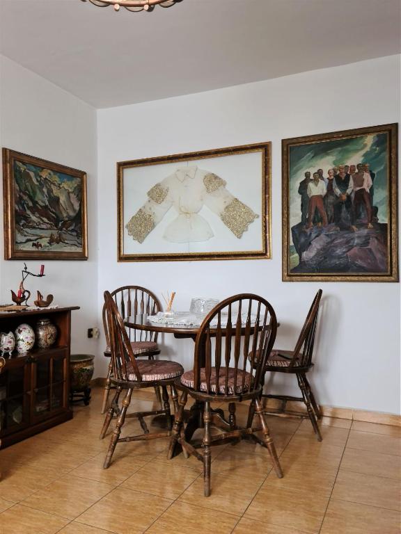 2-bedroom apartment with Dajti Mountain view - Image 3