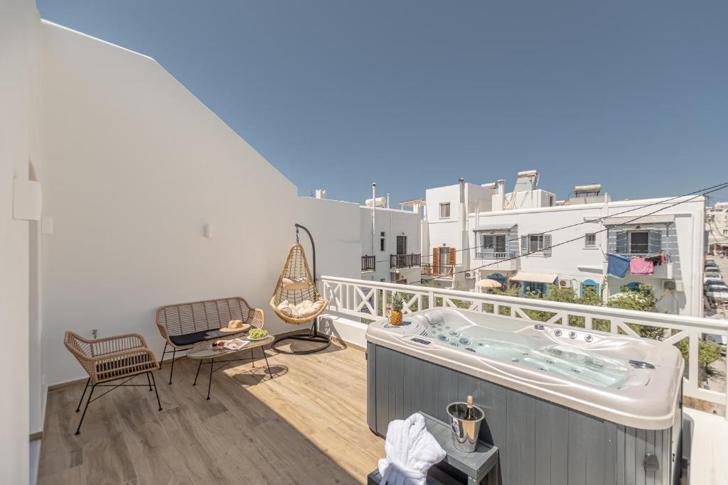Balkón alebo terasa v ubytovaní Heavenly Suites & Studios