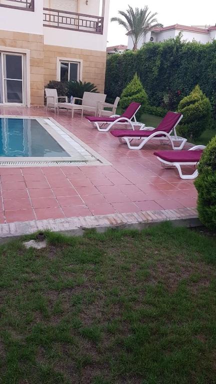 Bazén v ubytování Relaxation Villa with private pool nebo v jeho okolí