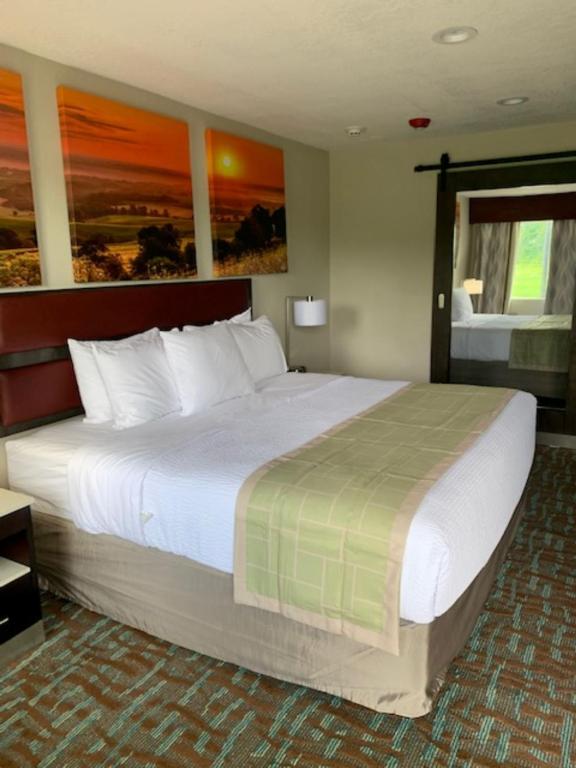 Days Inn by Wyndham Bellville Mansfield photo
