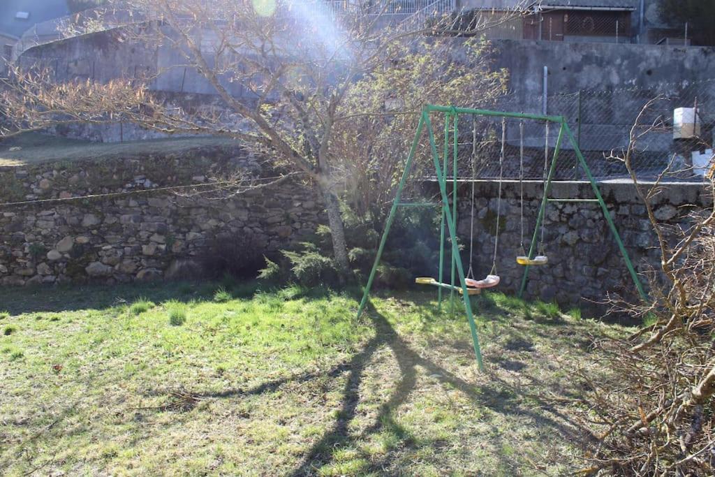 Zahrada ubytování Très belle maison typique proche de Saint-Lary