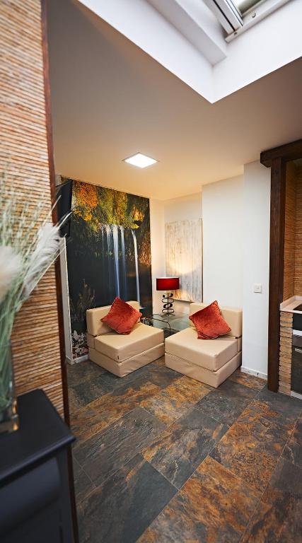 Posedenie v ubytovaní Apartamentos Infantes 28
