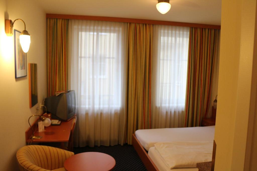 
Double Room
