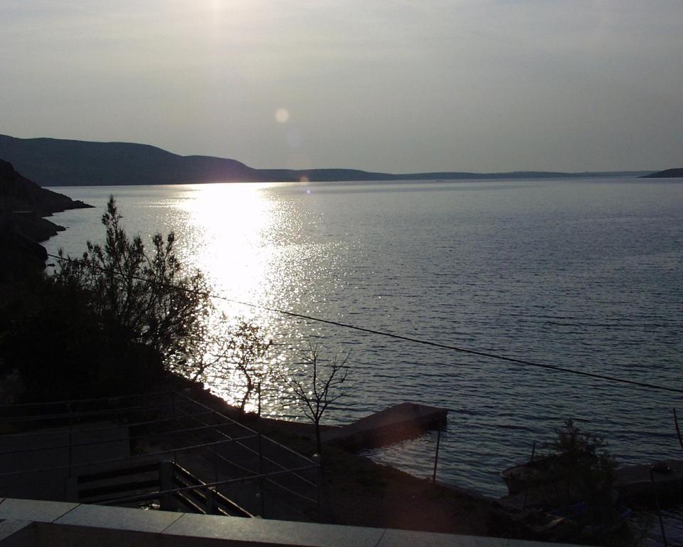 Fotografia z galérie ubytovania Rooms by the sea Metajna, Pag - 206 v destinácii Zubovići