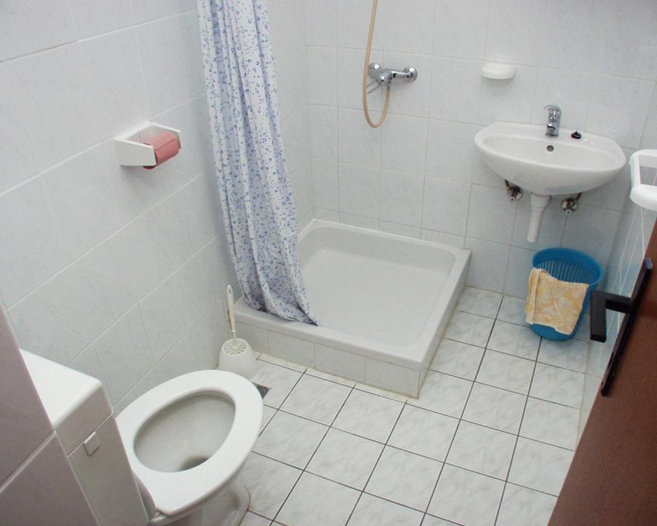 Fotografia z galérie ubytovania Rooms by the sea Metajna, Pag - 206 v destinácii Zubovići