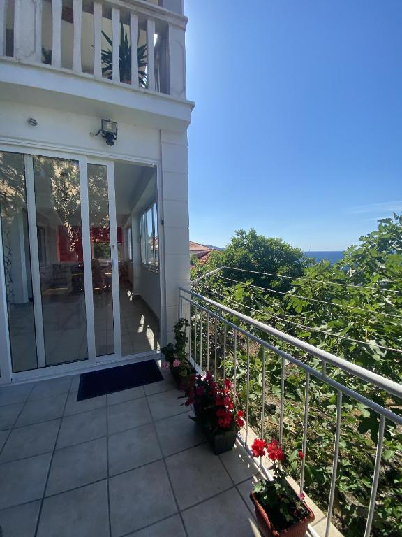 Balkon lub taras w obiekcie Apartments by the sea Prigradica, Korcula - 248